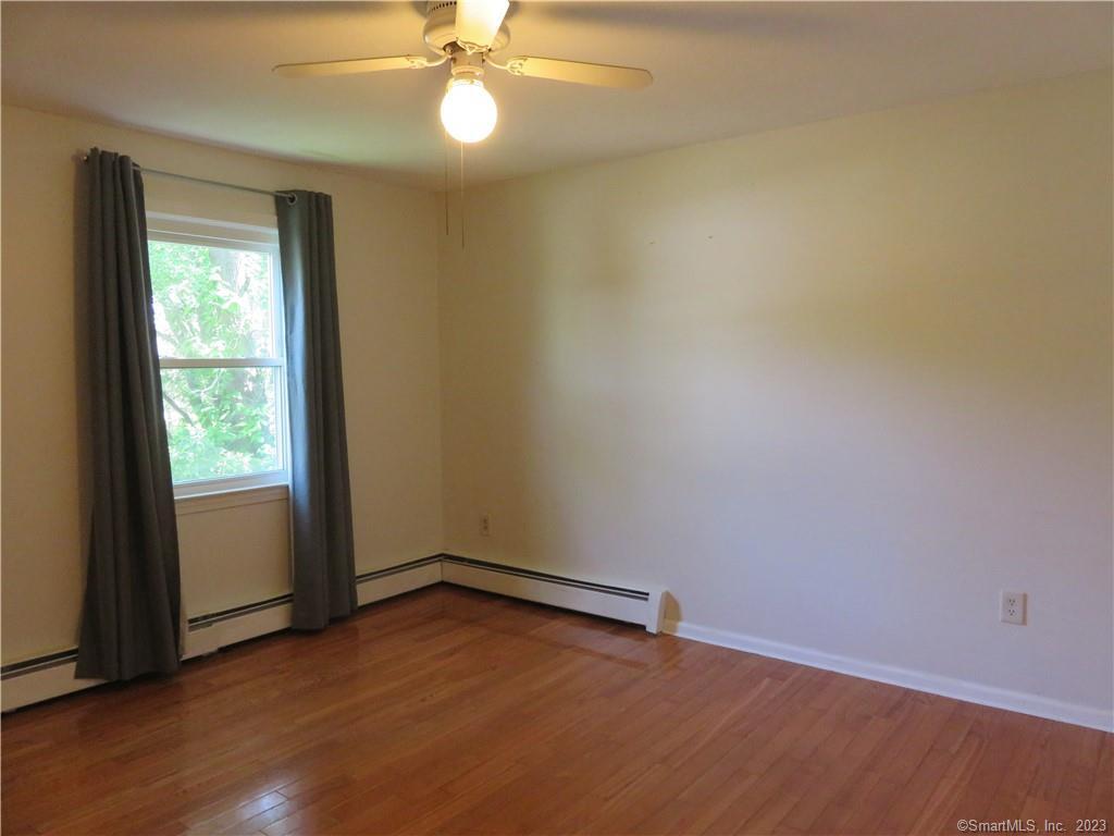 Farmington, Connecticut 06085, United States, 4 Bedrooms Bedrooms, ,2 BathroomsBathrooms,Residential,Active,138308