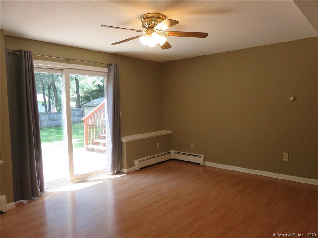 Farmington, Connecticut 06085, United States, 4 Bedrooms Bedrooms, ,2 BathroomsBathrooms,Residential,Active,138308