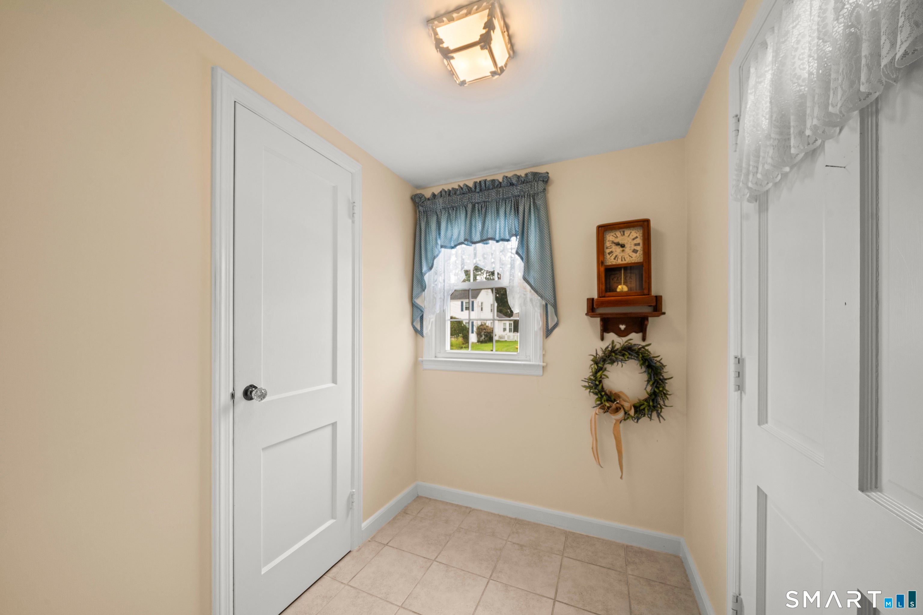 37 Sunflower Avenue