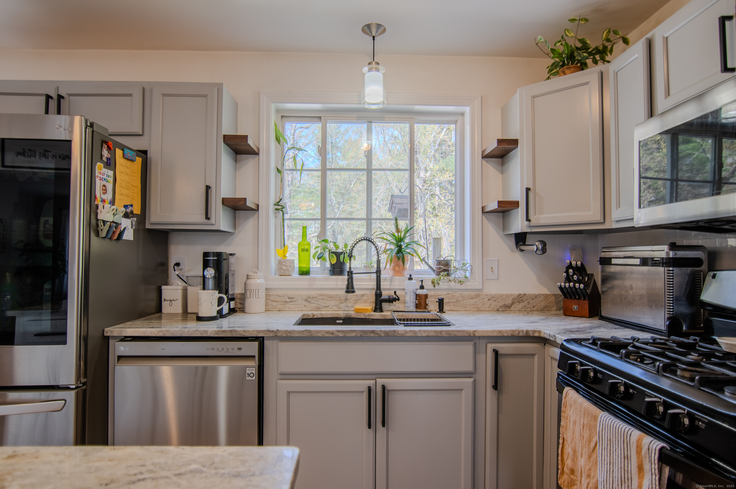 75 County Road, Eastford, Connecticut image 9