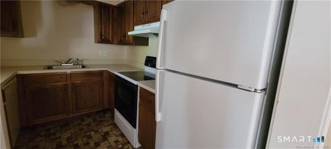 Tiny photo for 375 Glendale Avenue #D11, Bridgeport, CT 06606 (MLS # 24211792)