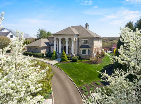 22 Nature Lane Shelton CT 06484