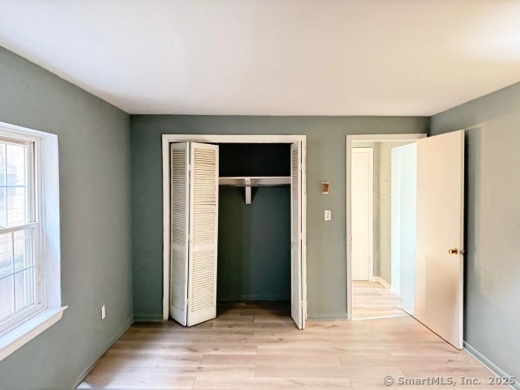 Photo of 8 Wardwell Street #APT 6, Stamford, CT 06902 (MLS # 24128068)