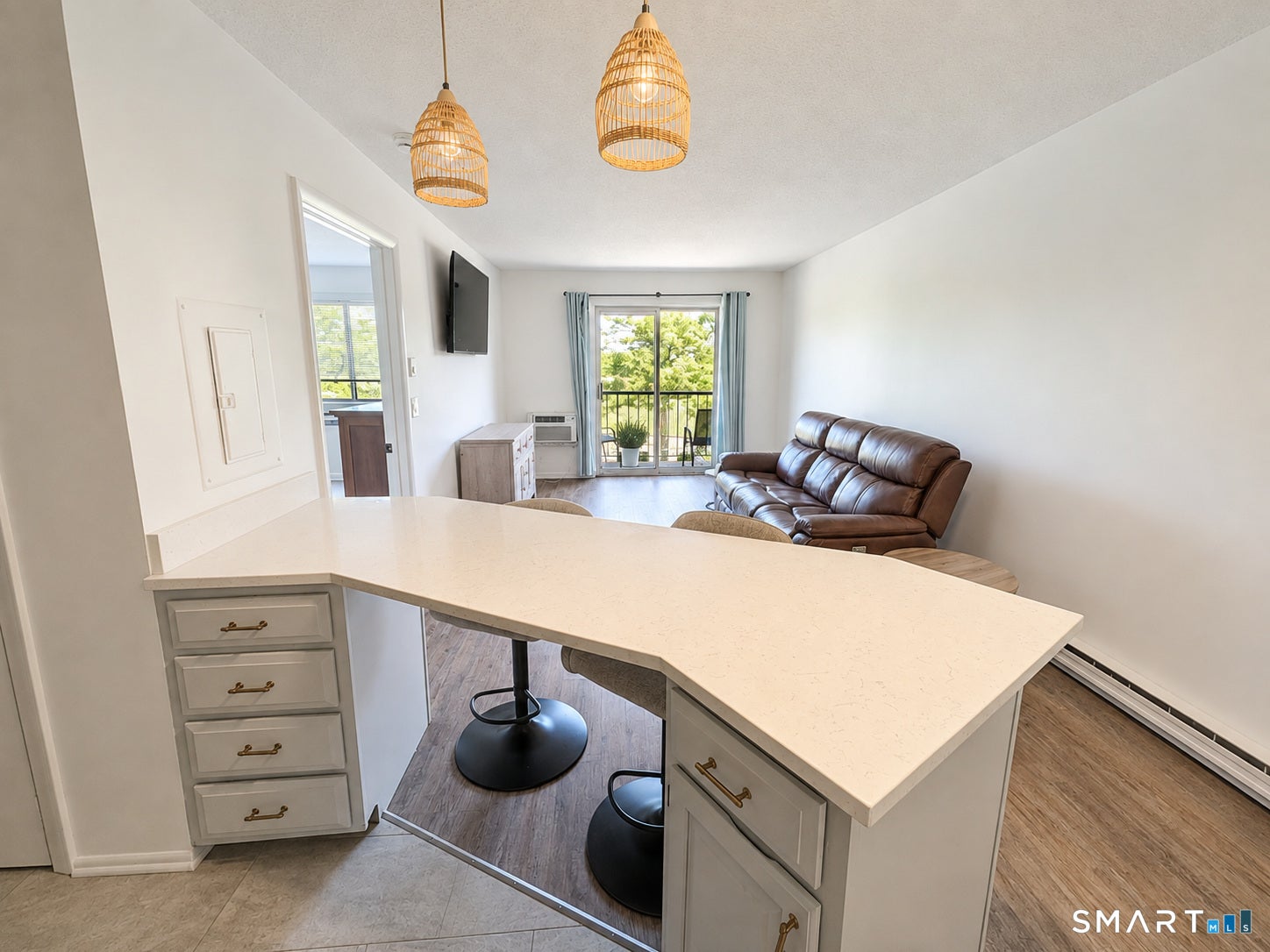 115 Short Beach Road 104