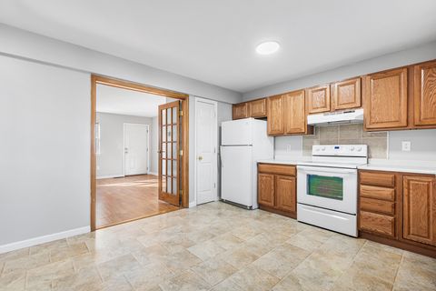 Tiny photo for 1 Union Avenue #11, Danbury, CT 06810 (MLS # 24137688)