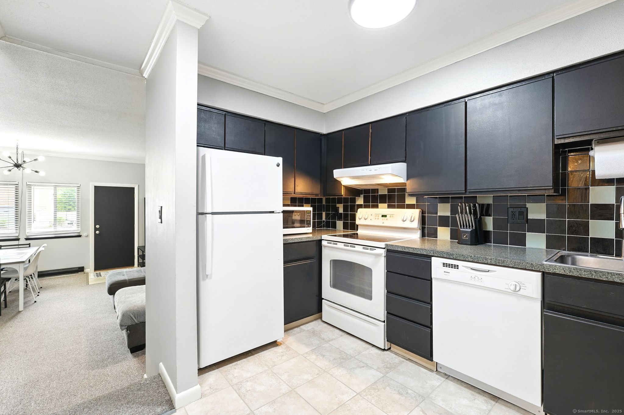 426 Emmett Street #APT I, Bristol, Connecticut image 15