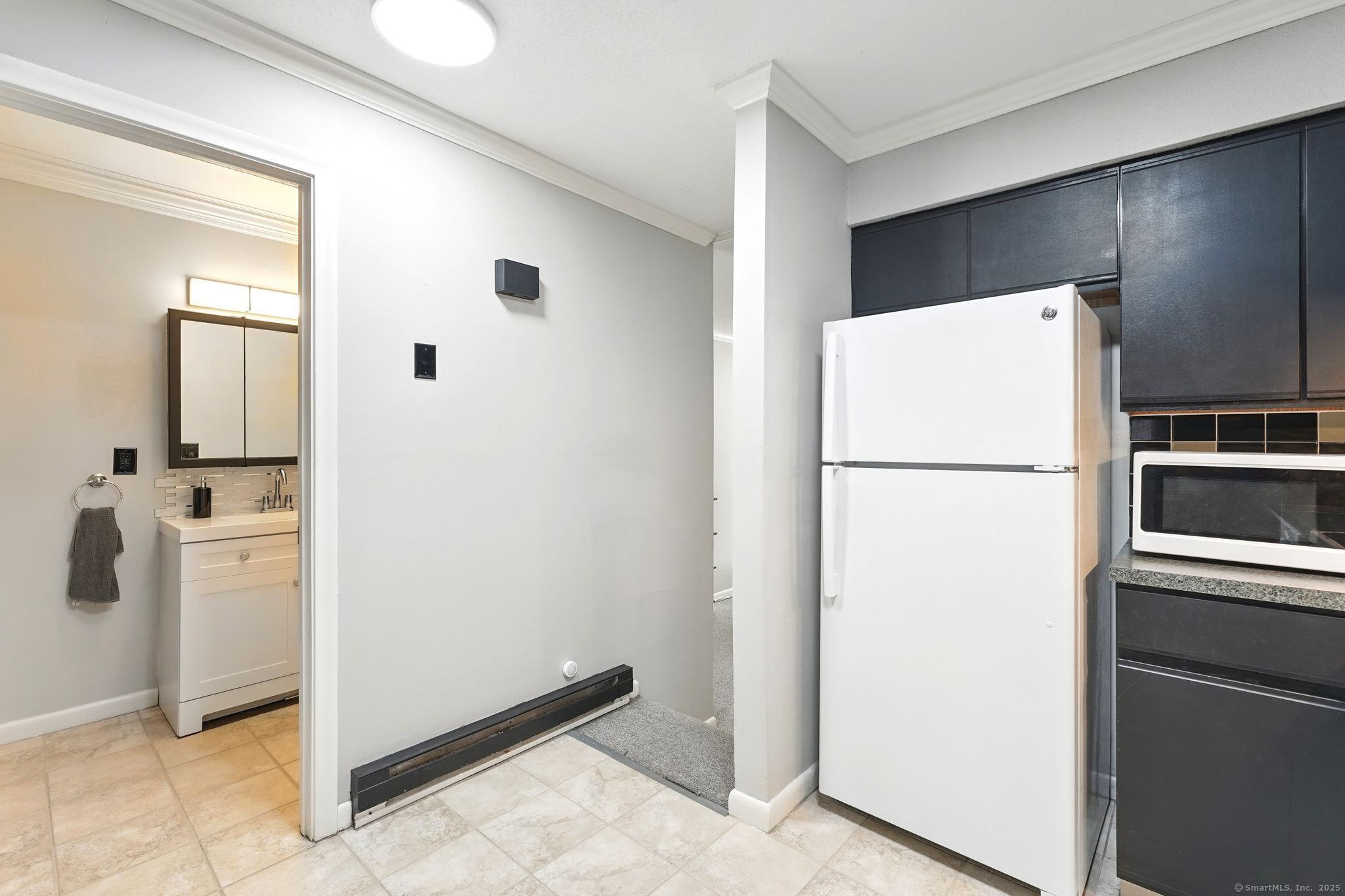 426 Emmett Street #APT I, Bristol, Connecticut image 18