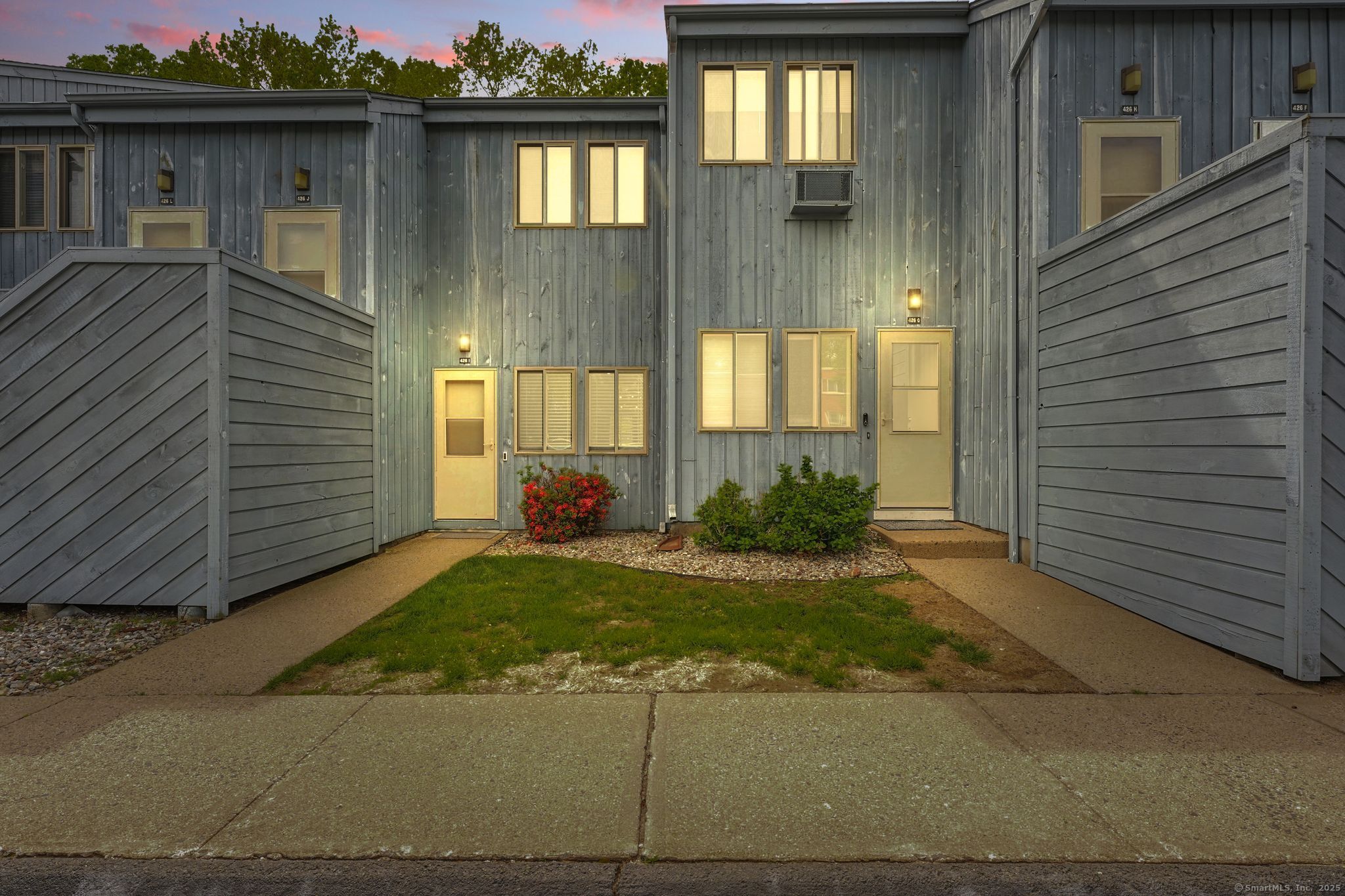 Property for Sale at Emmett Street Apt I, Bristol, Connecticut - Bedrooms: 1 
Bathrooms: 1 
Rooms: 3  - $129,900