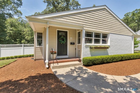 Photo of 6 Bruce Road, Manchester, CT 06040 (MLS # 24204658)