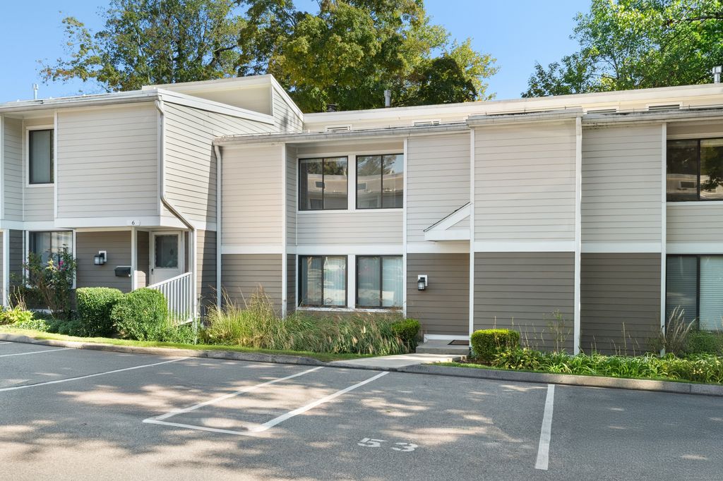 Photo of 9 Cook Close #9, Ridgefield, CT 06877 (MLS # 24132573)