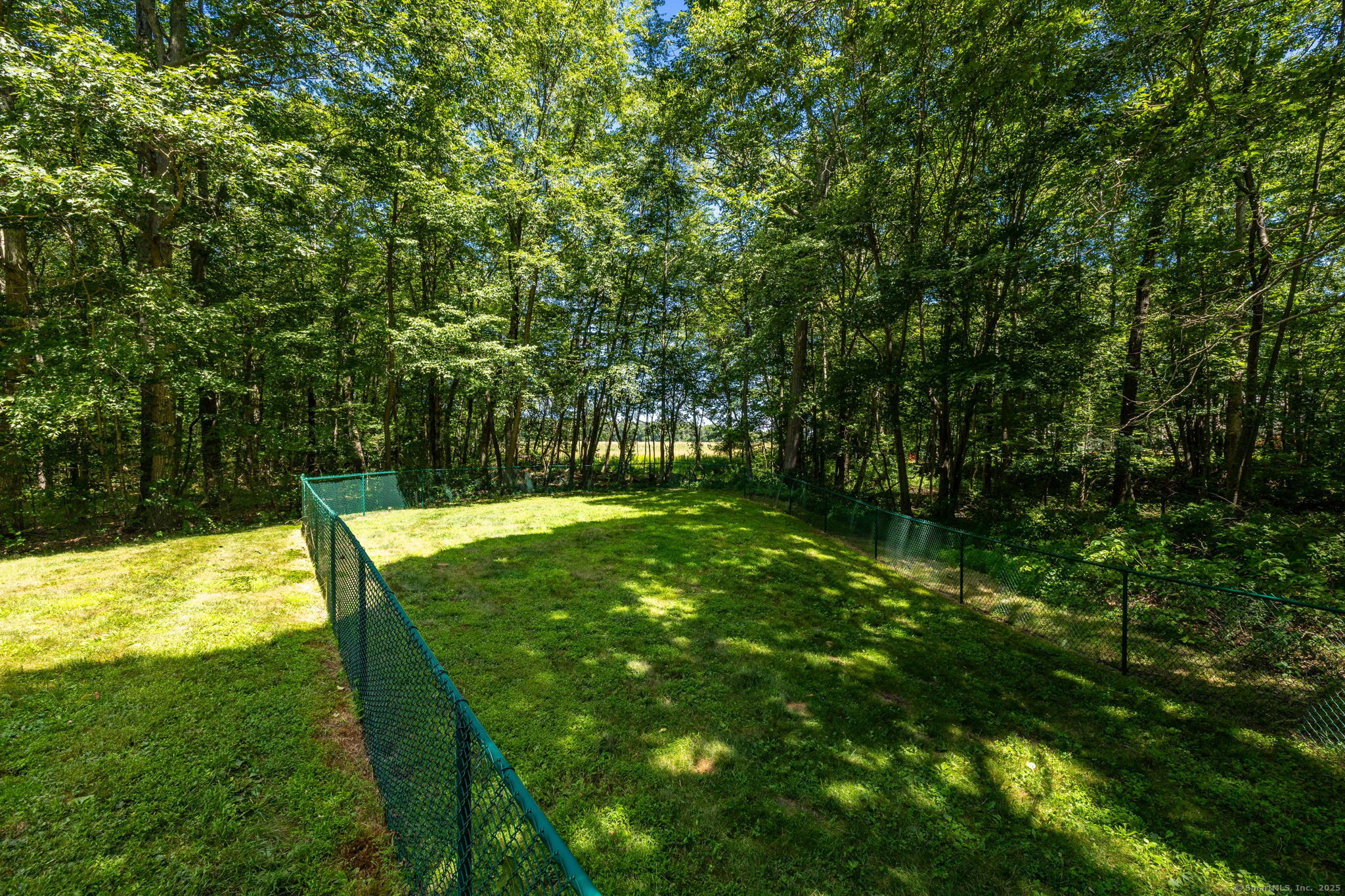 Columbia, Connecticut 06237, United States, 4 Bedrooms Bedrooms, ,4 BathroomsBathrooms,Residential,Pending,179647