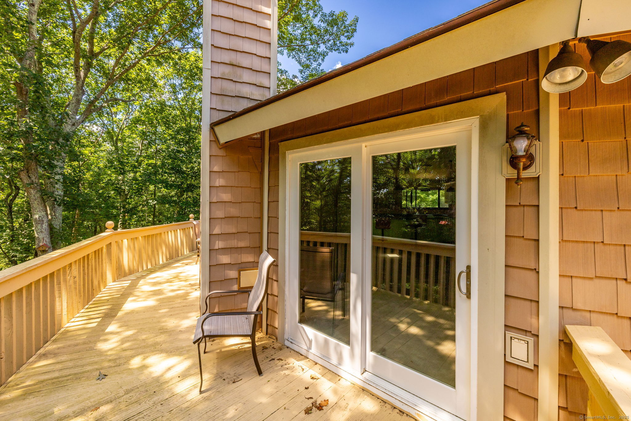 Columbia, Connecticut 06237, United States, 4 Bedrooms Bedrooms, ,4 BathroomsBathrooms,Residential,Pending,179647