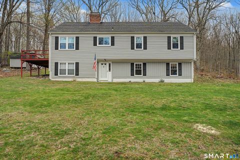Photo of 5 Kimberly Lane, Woodbury, CT 06798 (MLS # 24168924)