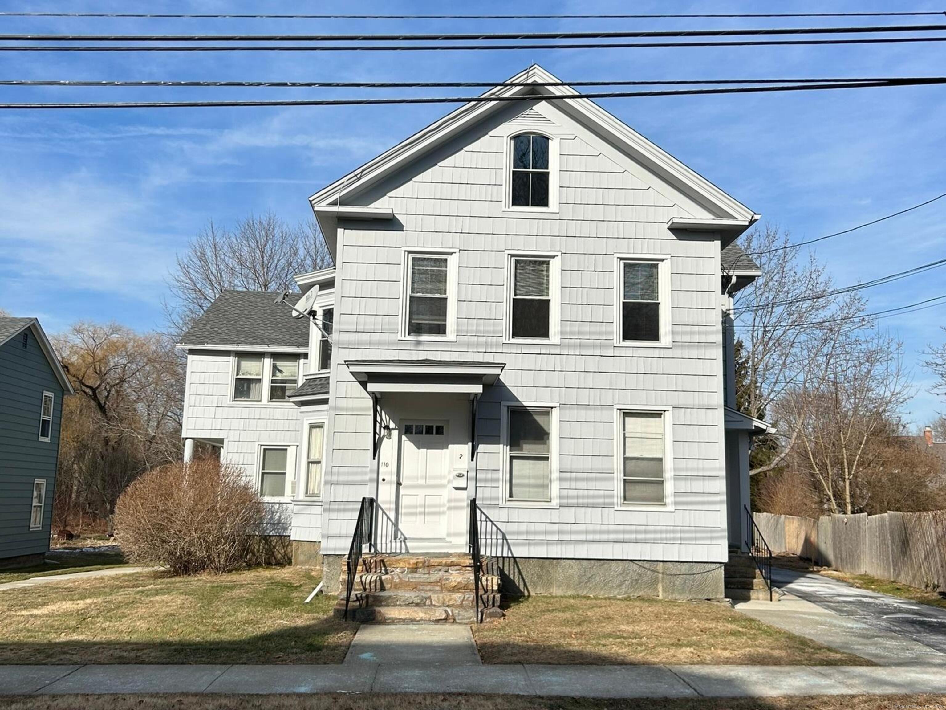 Rental Property at Boston Street 5, Guilford, Connecticut - Bedrooms: 2 
Bathrooms: 1 
Rooms: 5  - $2,300 MO.