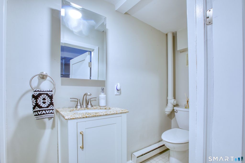 Photo of 60 Lawn Avenue #APT 20, Stamford, CT 06902 (MLS # 24144489)