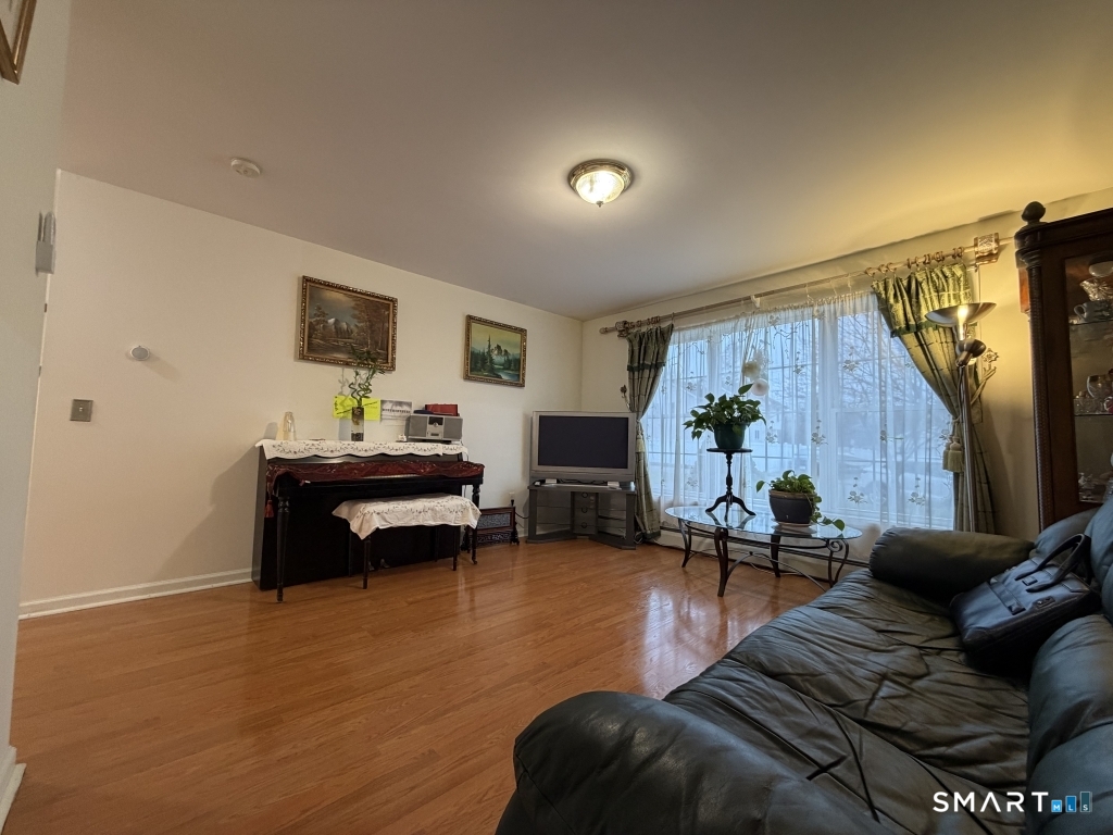 5 Thamesview Road
