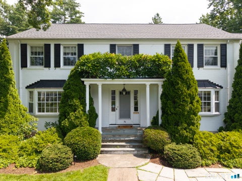 Photo of 96 Norwood Road, West Hartford, CT 06117 (MLS # 24198481)