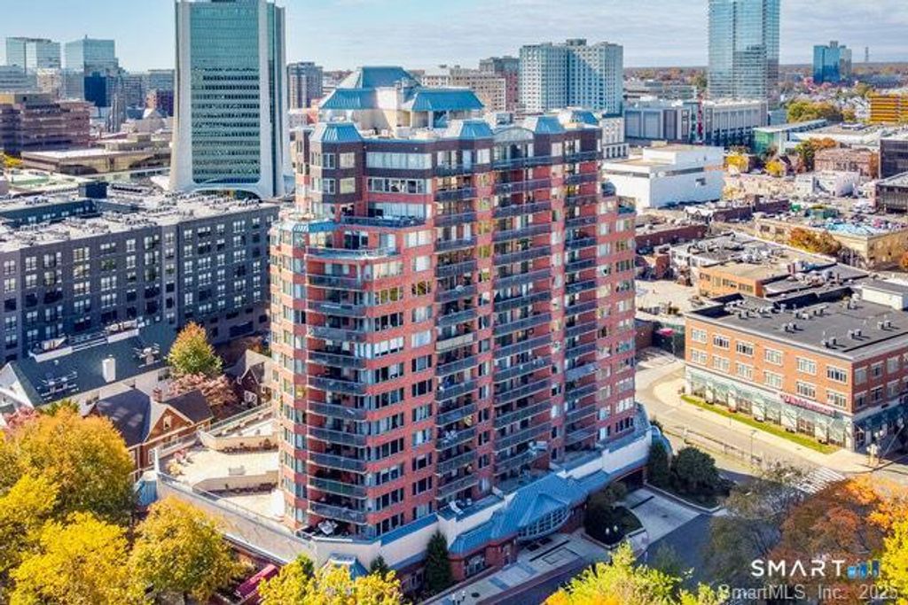 Photo of 25 Forest Street #APT 8A, Stamford, CT 06901 (MLS # 24147220)