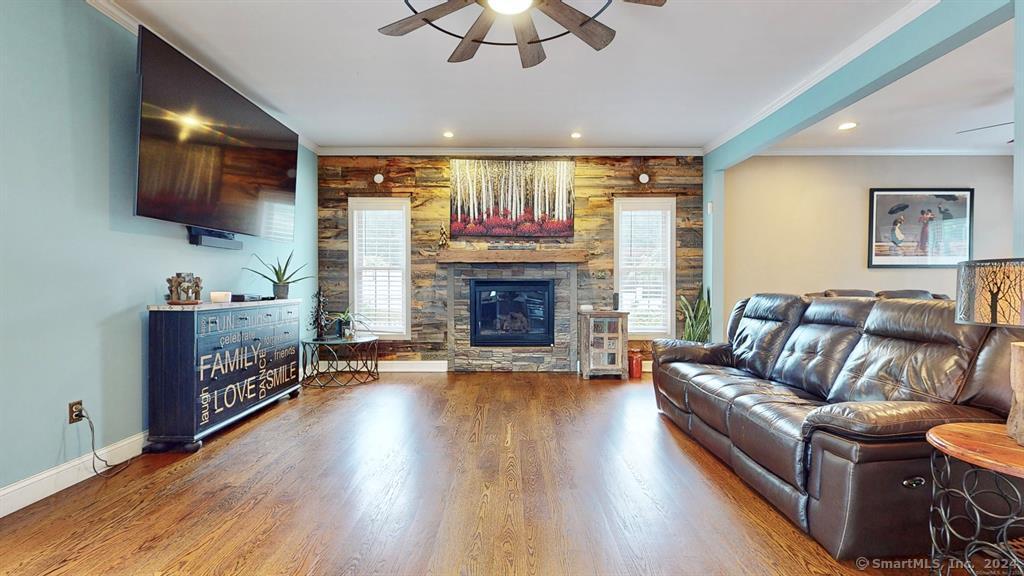 282 Cook Lane, Beacon Falls, Connecticut image 13