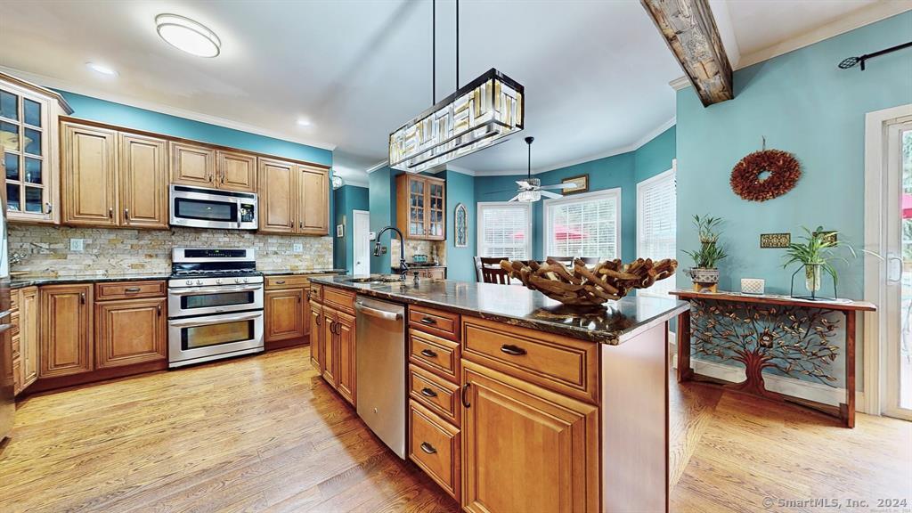 282 Cook Lane, Beacon Falls, Connecticut image 7