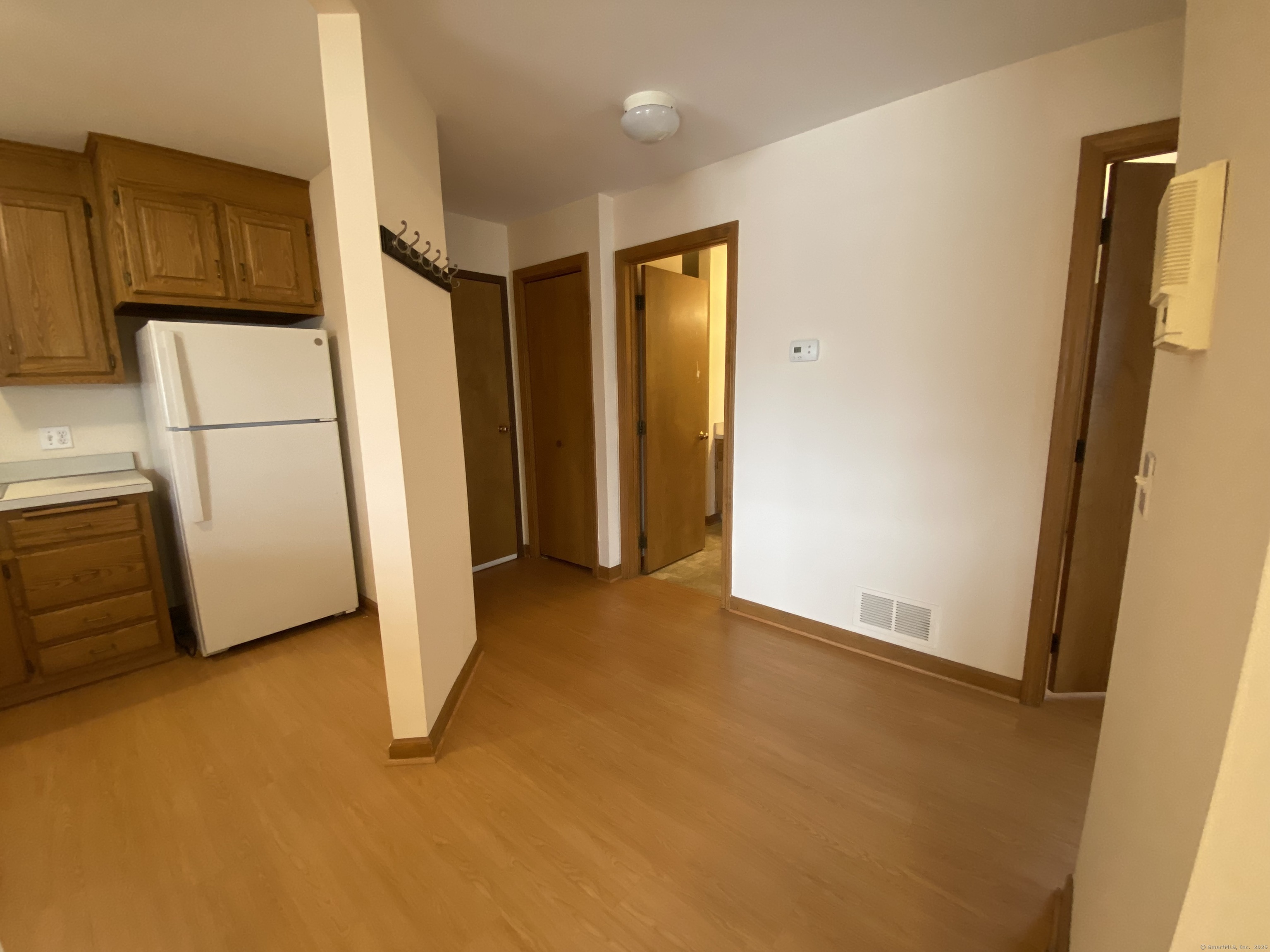 Cromwell, Connecticut 06416, United States, 2 Bedrooms Bedrooms, ,1 BathroomBathrooms,Residential,Active,186423