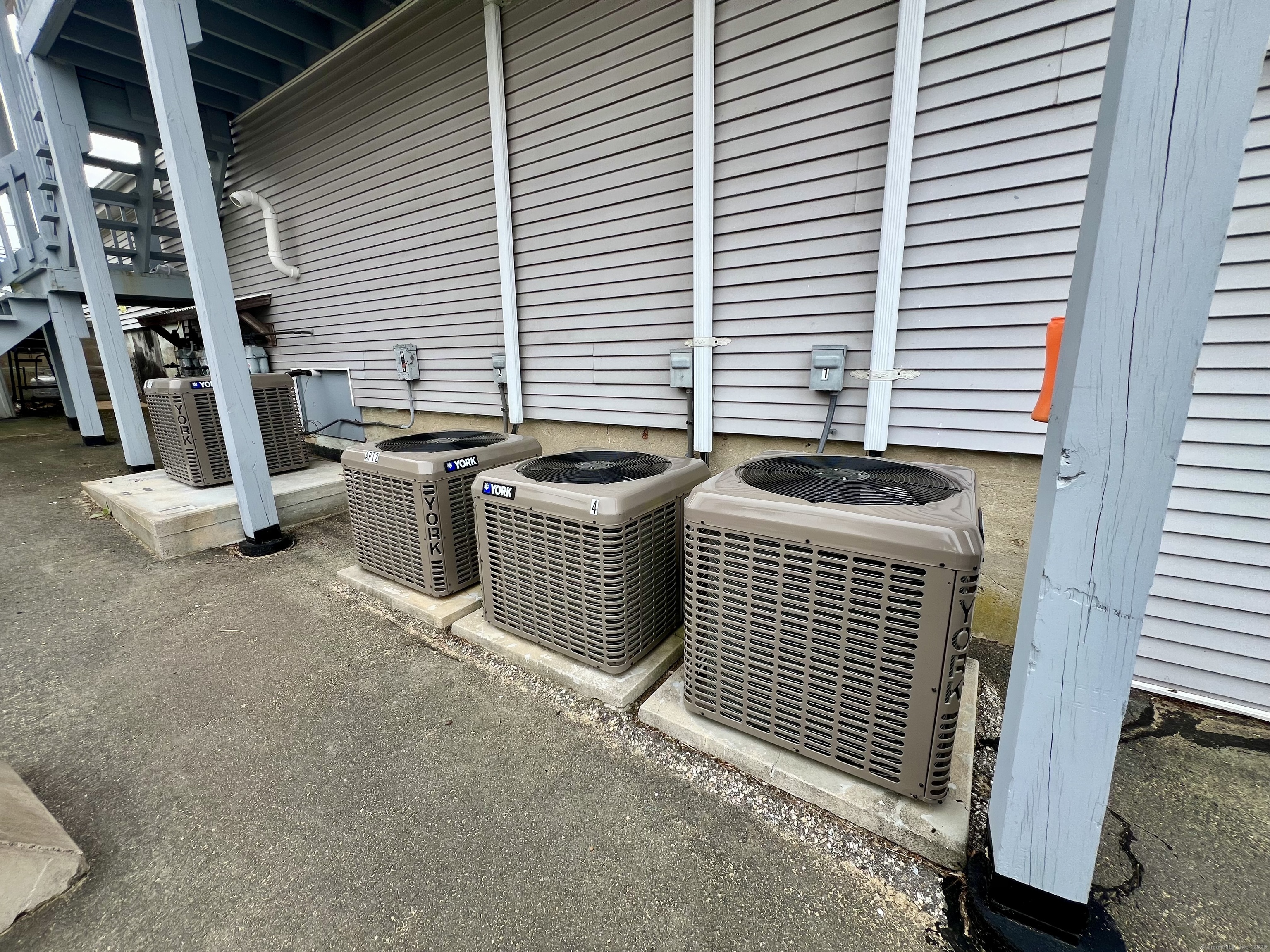 Colchester, Connecticut 06415, United States, ,6 BathroomsBathrooms,Commercial,Active,227595