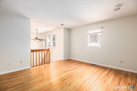 Tiny photo for 29 Ledgewood Drive #29, Brookfield, CT 06804 (MLS # 24152092)