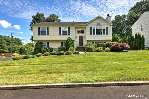 Photo of 2 Michelle Lane, Naugatuck, CT 06770 (MLS # 24068623)