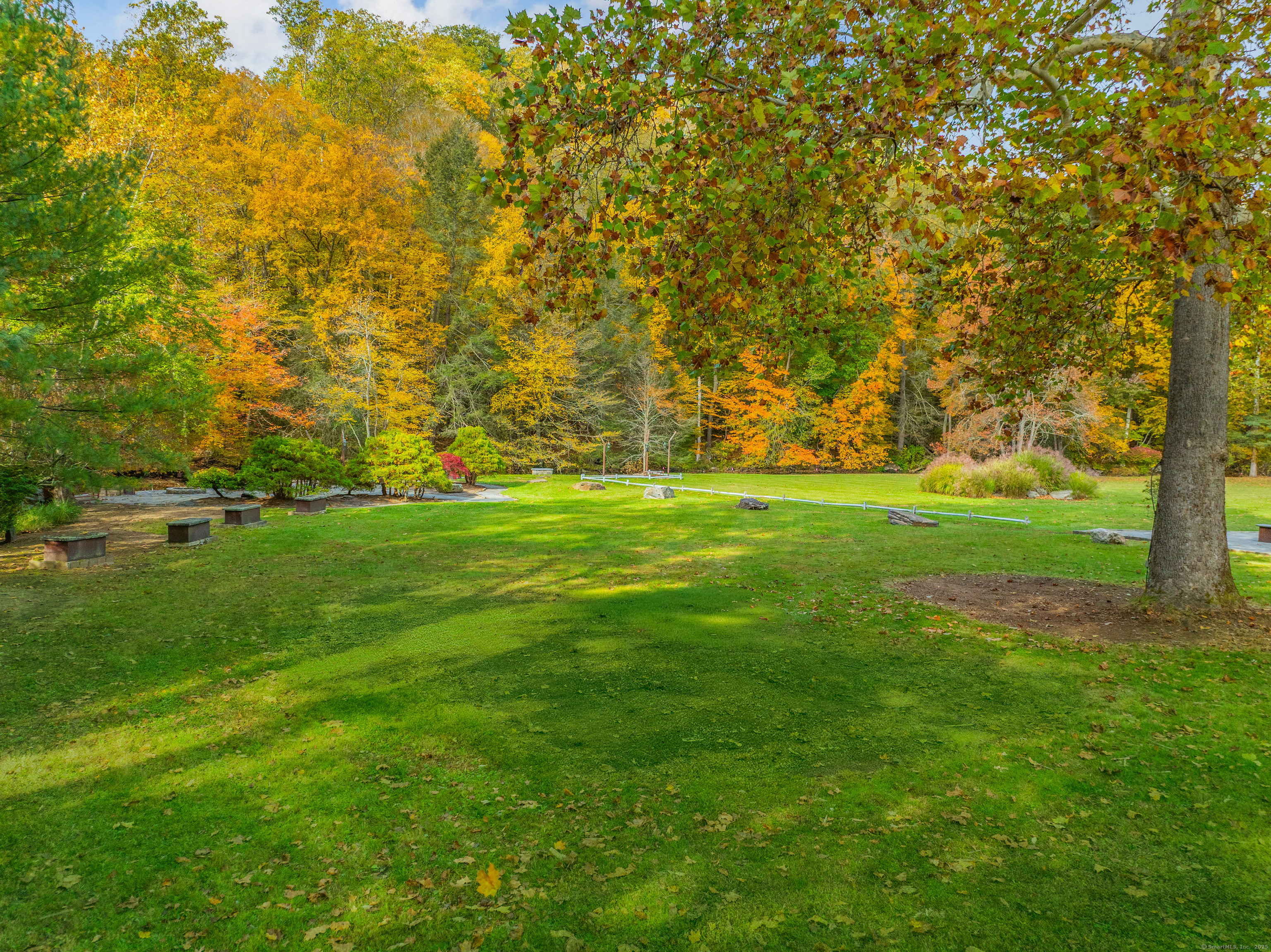 260 Lyons Plain Road