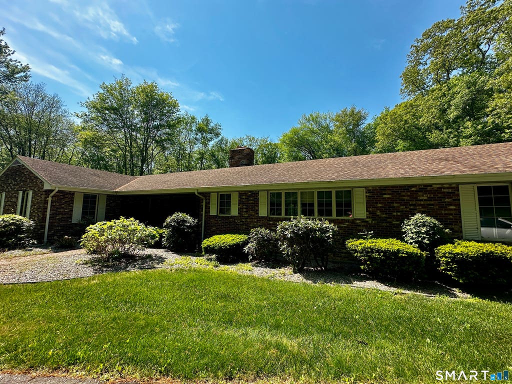 Photo of 370 Hubbard Road, Haddam, CT 06441 (MLS # 24186219)