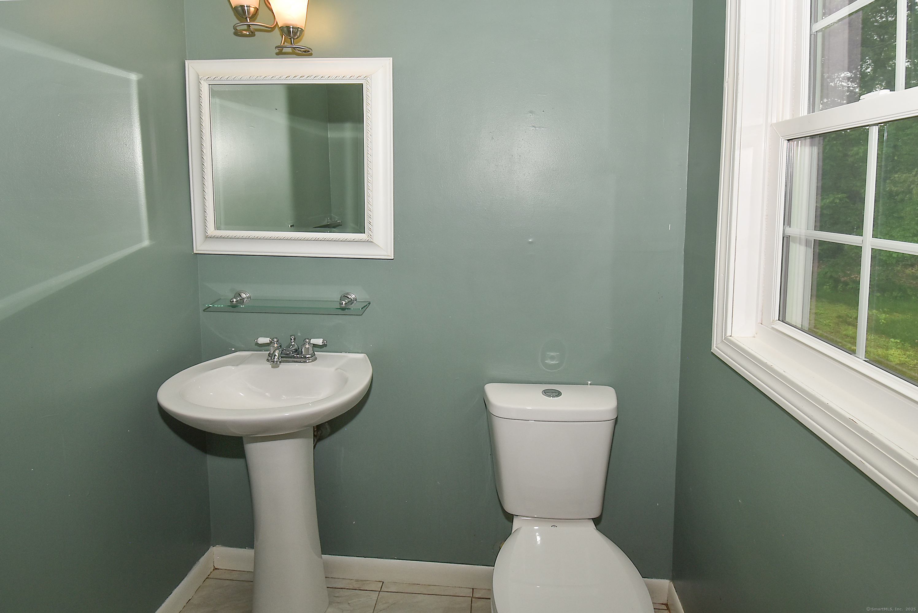 132 Walkley Drive, Southington, Connecticut image 10