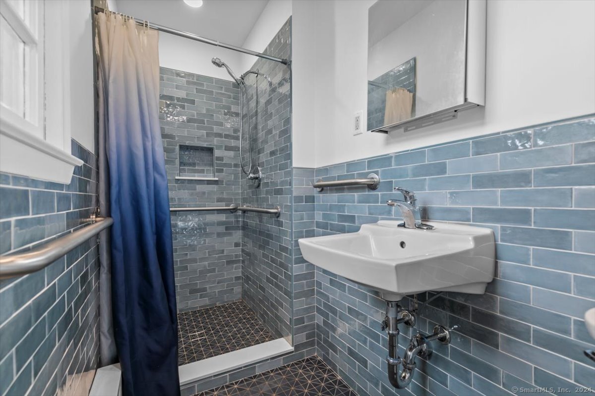 8 Academy Street, New Haven, Connecticut image 31