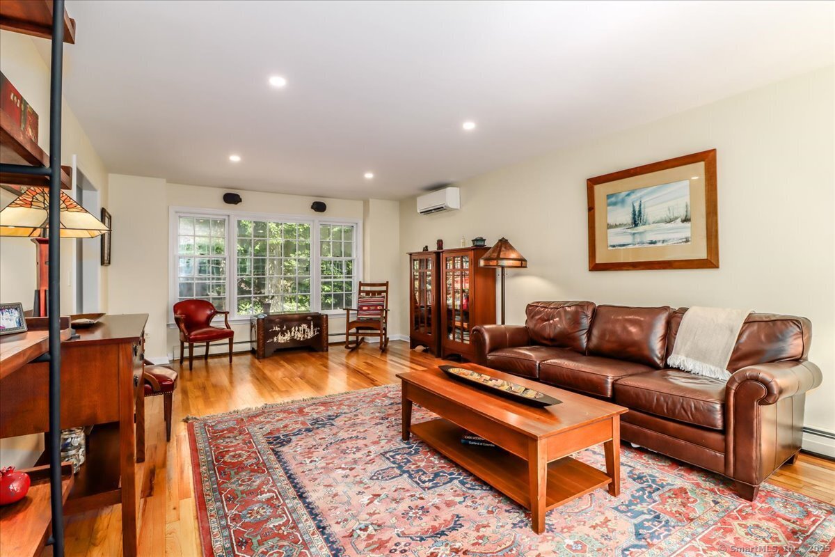12 Winding Brook Lane