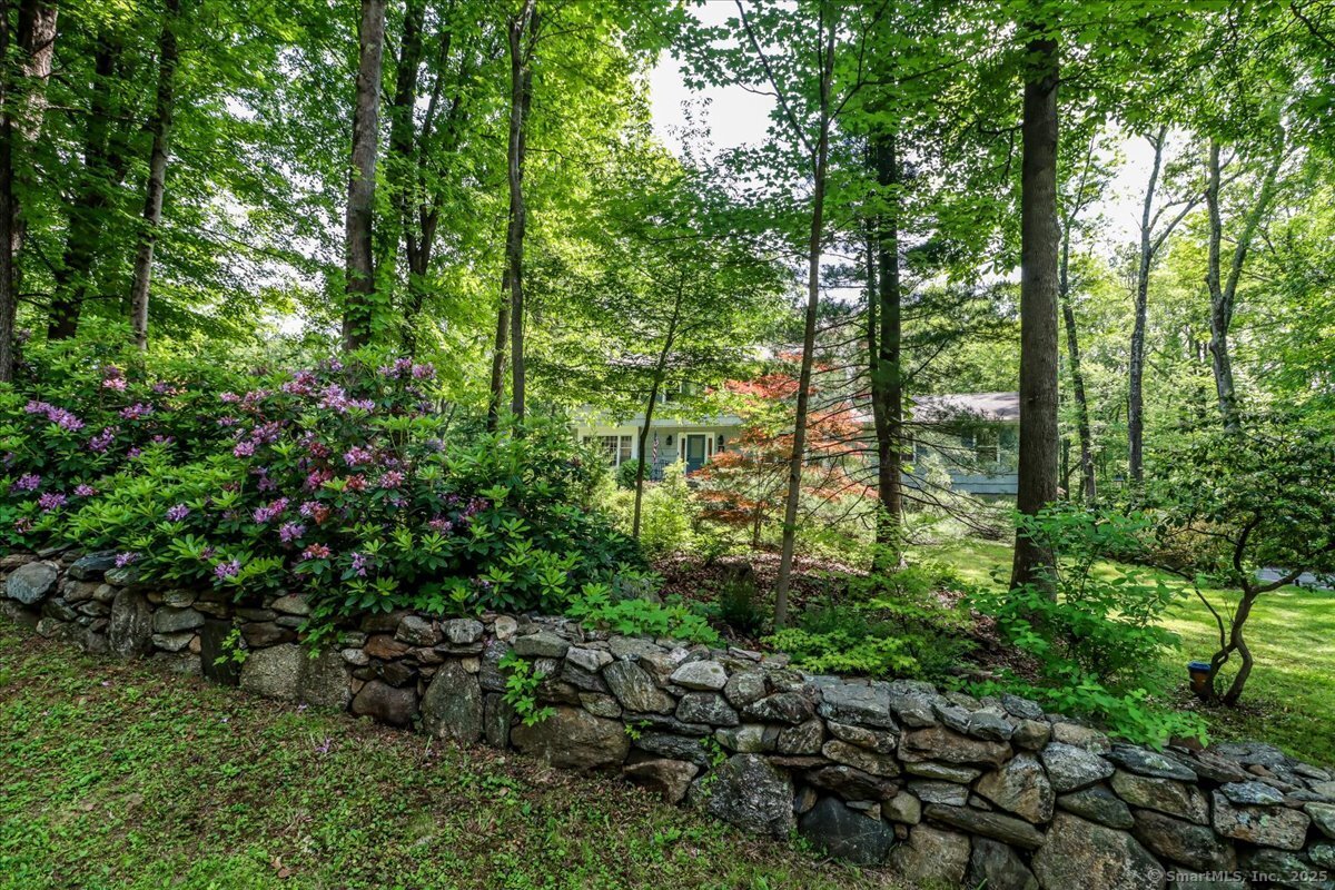 12 Winding Brook Lane