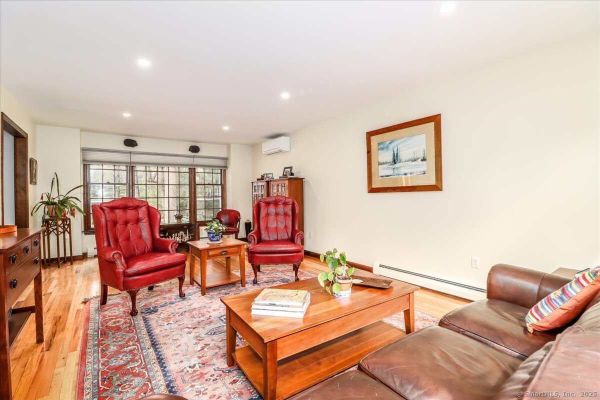 12 Winding Brook Lane