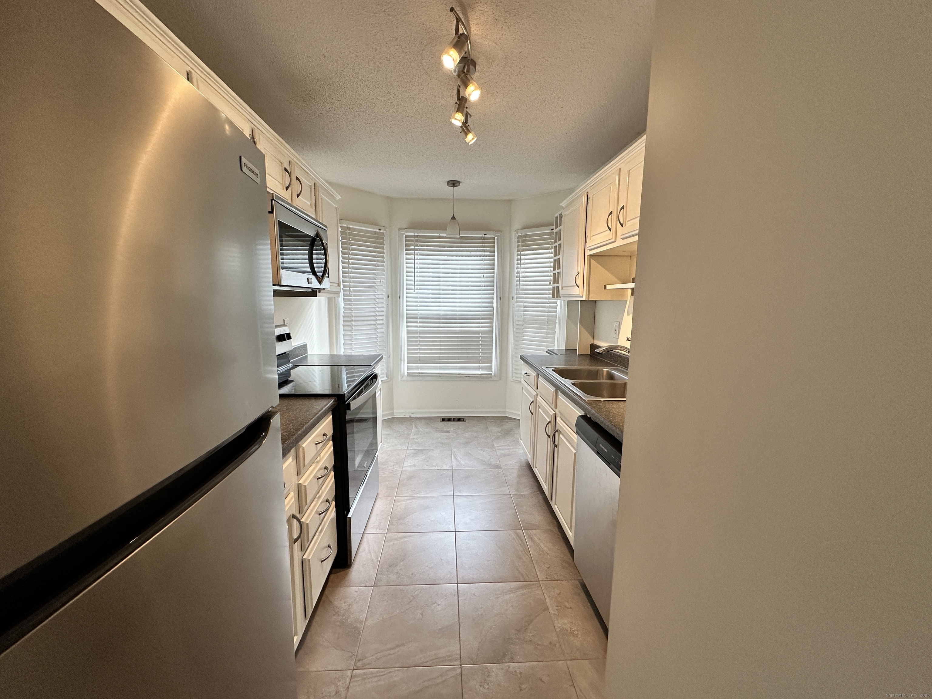 926 Quinnipiac Avenue APT 1