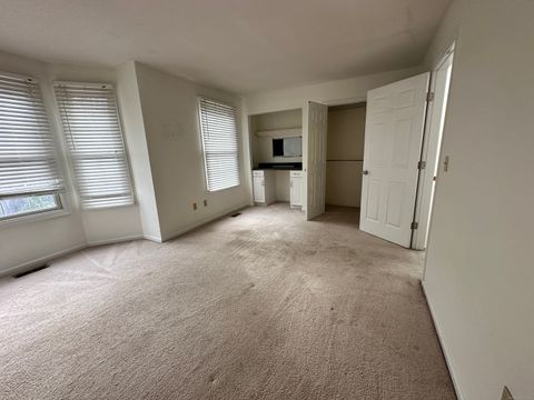 Tiny photo for 926 Quinnipiac Avenue #APT 1, New Haven, CT 06513 (MLS # 24141833)