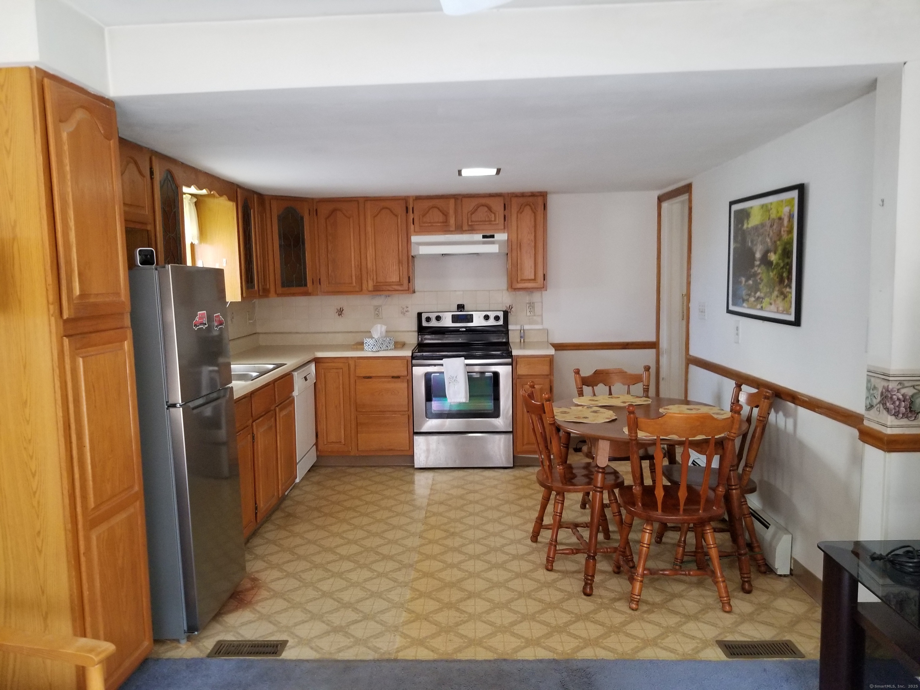 80 Bowers Street, Manchester, Connecticut image 8