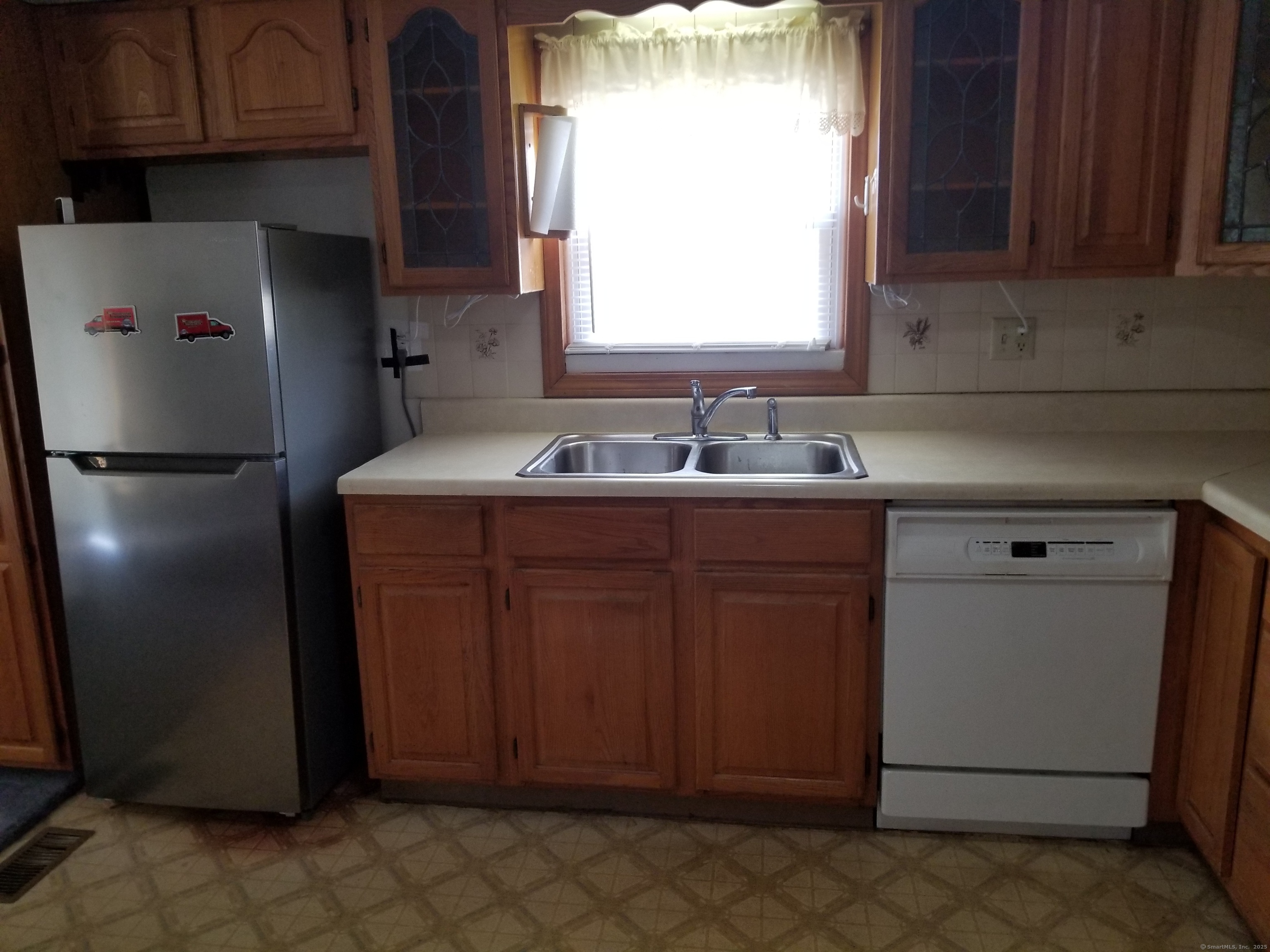 80 Bowers Street, Manchester, Connecticut image 6