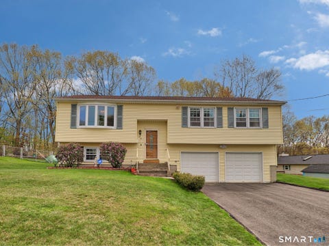 Homes For Sale - 39 Marita Drive<br/> Waterbury, CT 06705