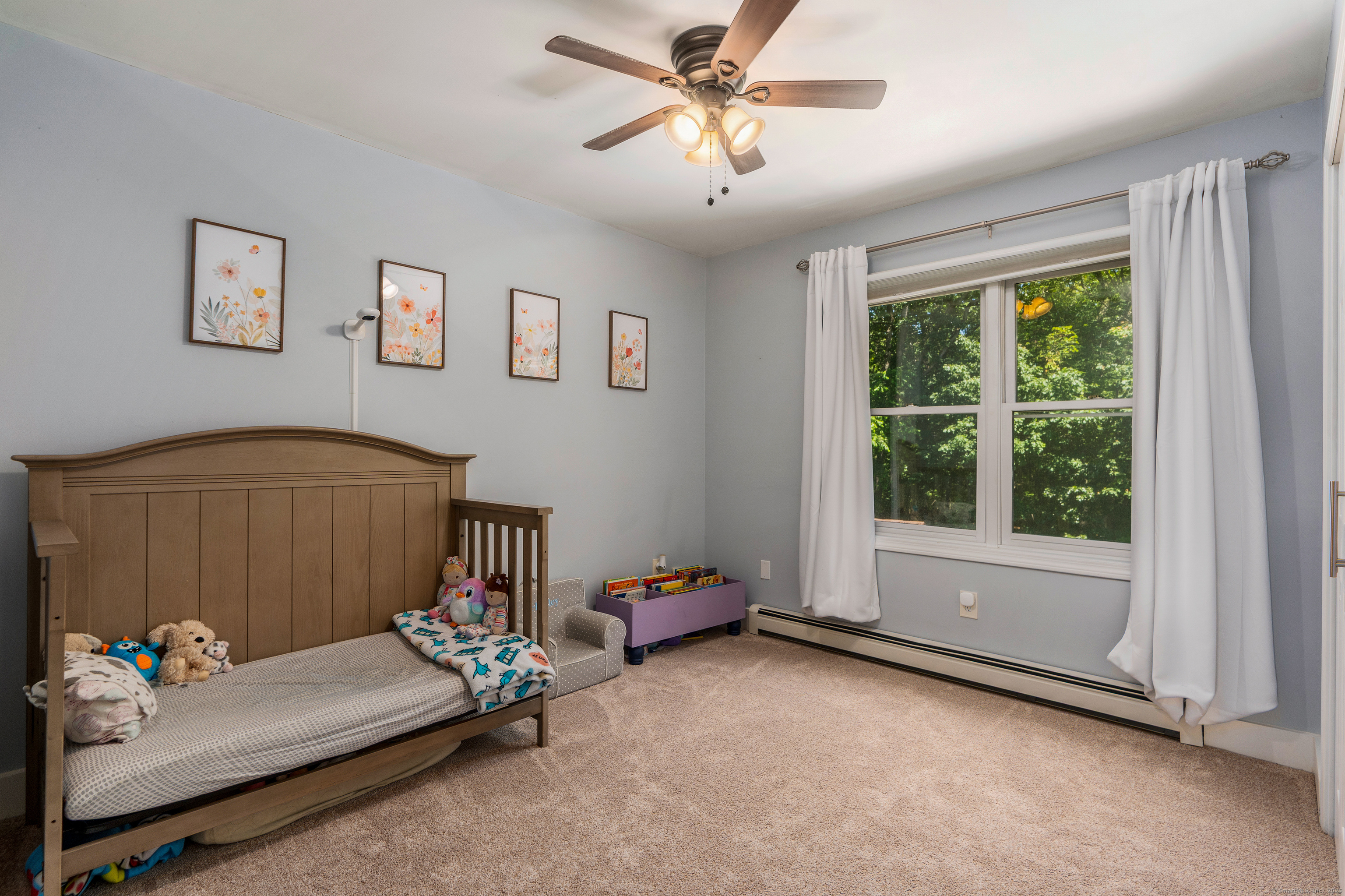 Tolland, Connecticut 06084, United States, 3 Bedrooms Bedrooms, ,3 BathroomsBathrooms,Residential,Pending,205627