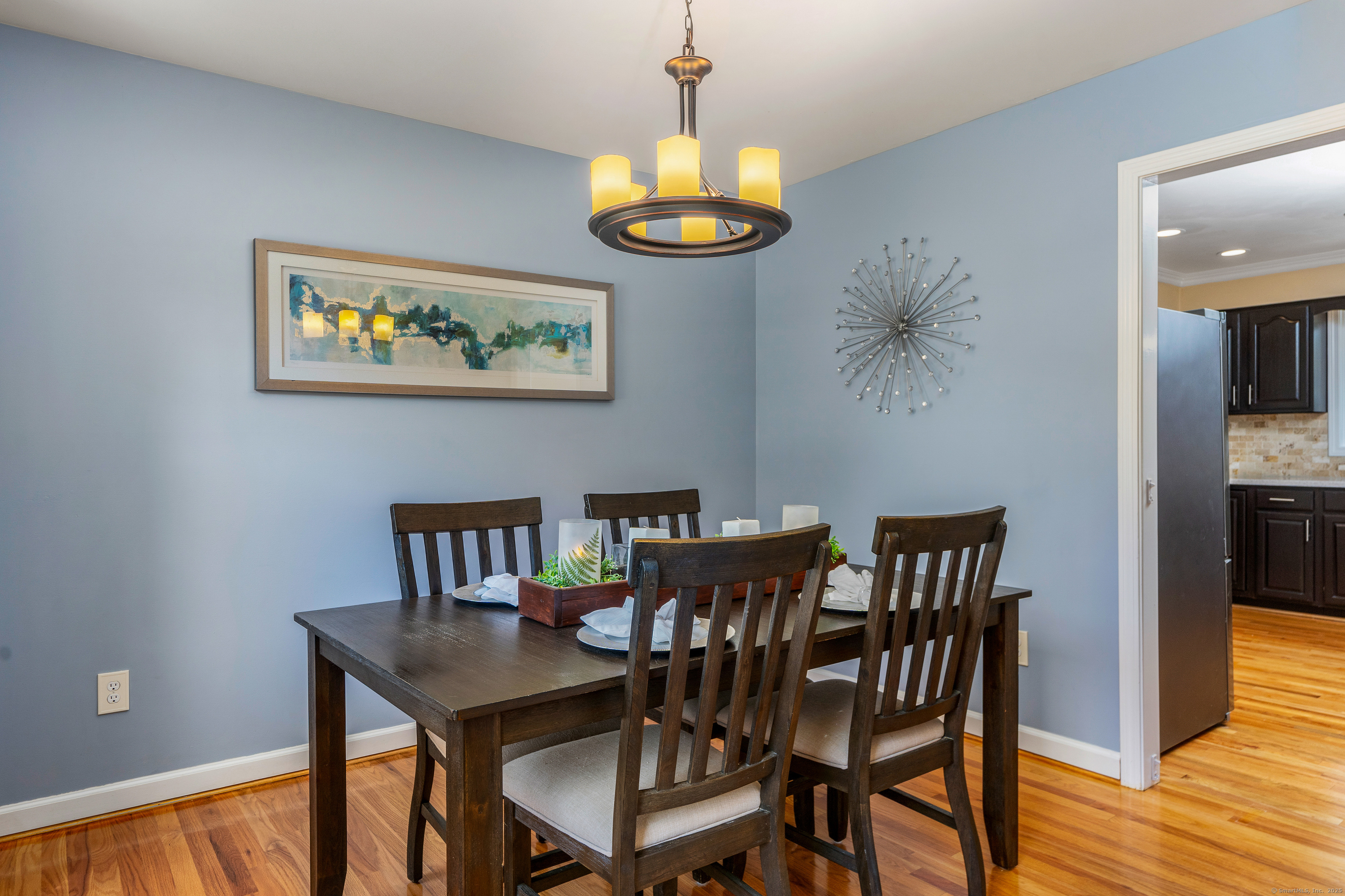 Tolland, Connecticut 06084, United States, 3 Bedrooms Bedrooms, ,3 BathroomsBathrooms,Residential,Pending,205627