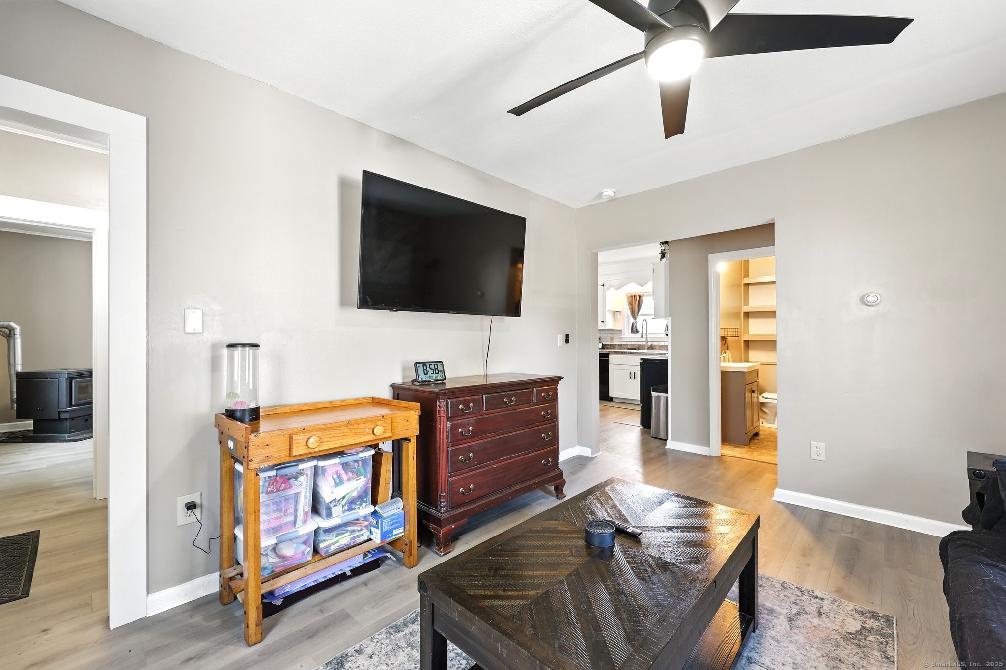 8 Hicks Avenue