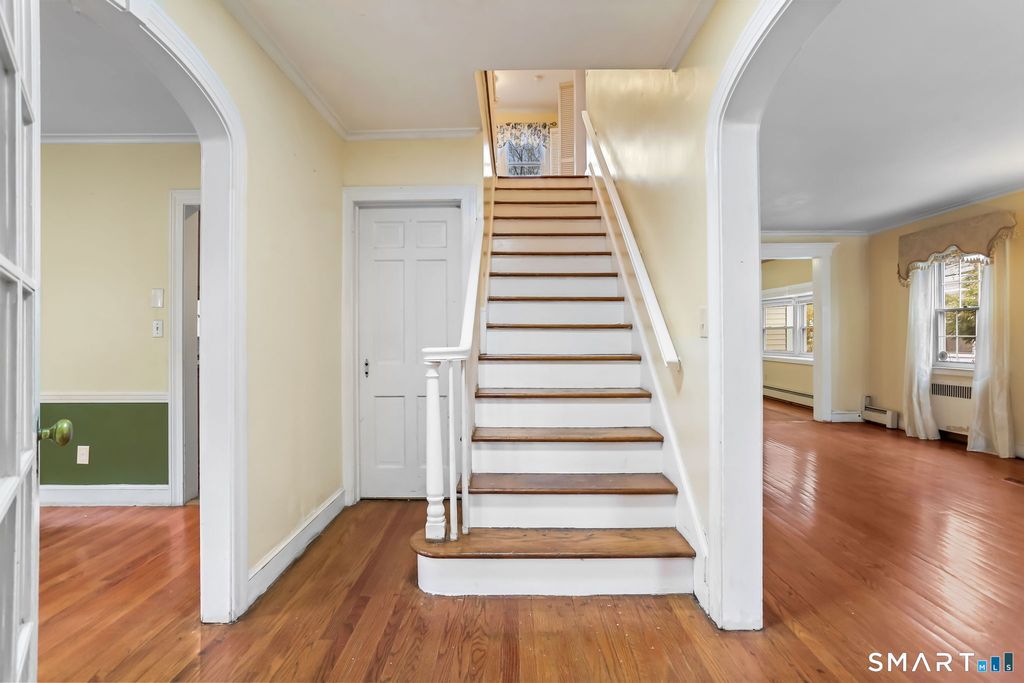 Photo of 40 Bellevue Road, New Haven, CT 06511 (MLS # 24148133)