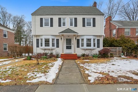 Photo of 40 Bellevue Road, New Haven, CT 06511 (MLS # 24148133)