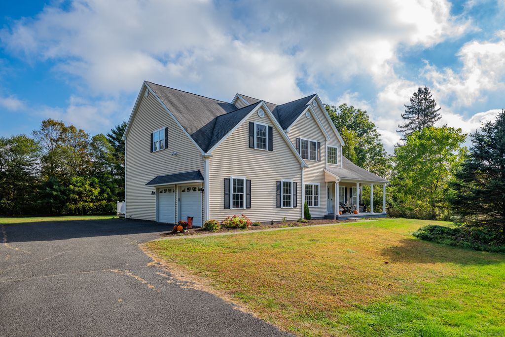 Photo of 118 Good Hill Road, Woodbury, CT 06798 (MLS # 24132227)