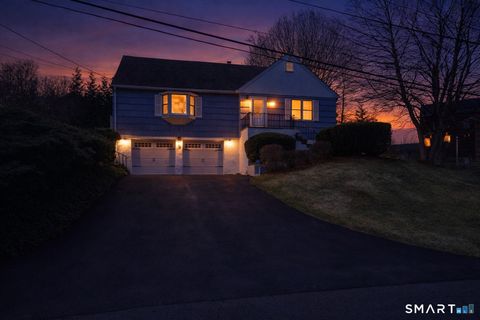 4 Candlewood Road New Fairfield CT 06812