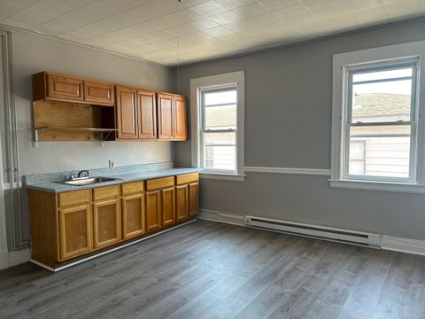 Photo of 20 Beatty Street #3W, New Britain, CT 06051 (MLS # 24134711)