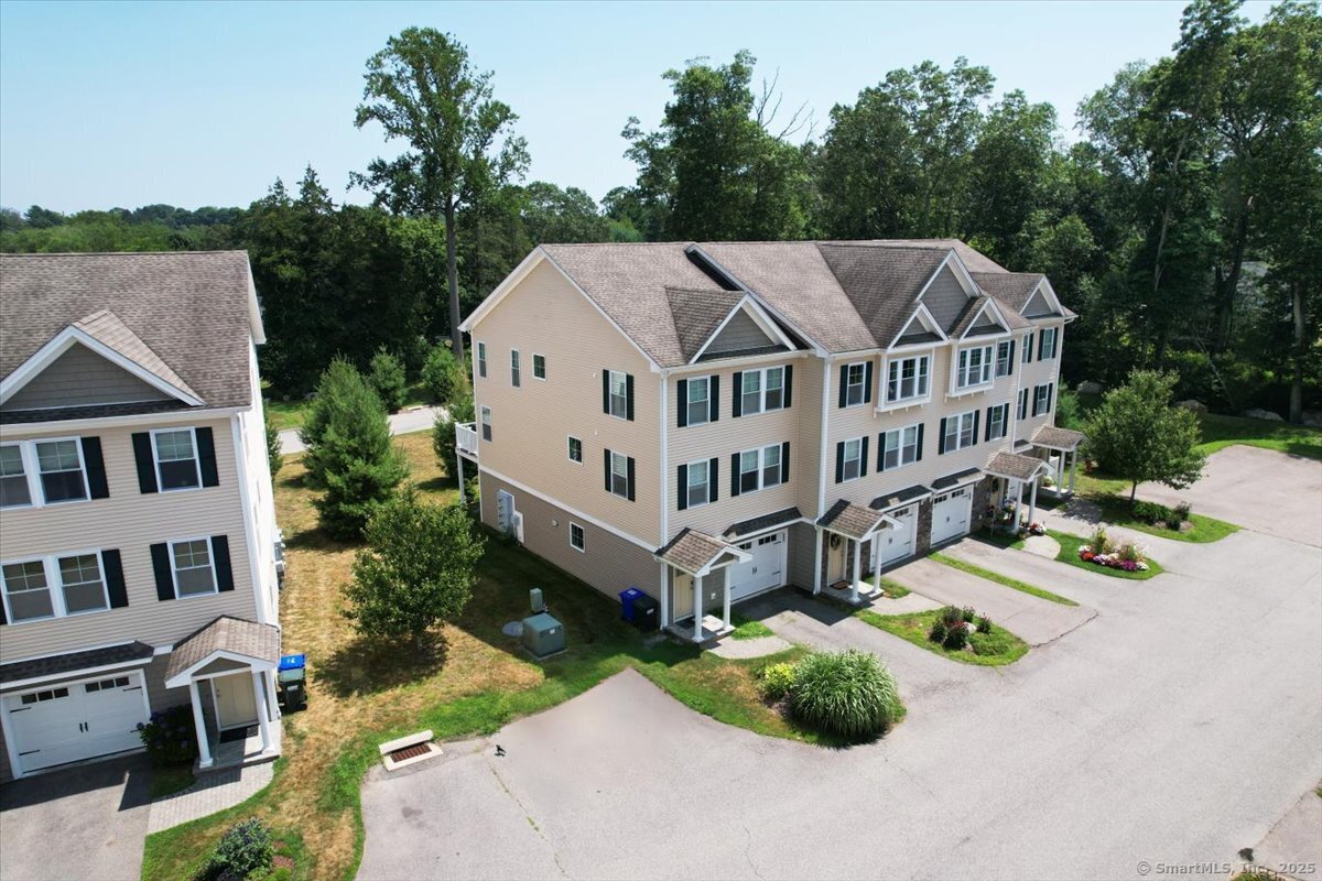 6 Village Crossing 6