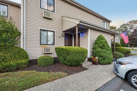 Photo of 371 Emmett Street #APT 78, Bristol, CT 06010 (MLS # 24129252)